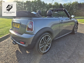Used MINI Convertible 2010 for sale - 78727496: Photo