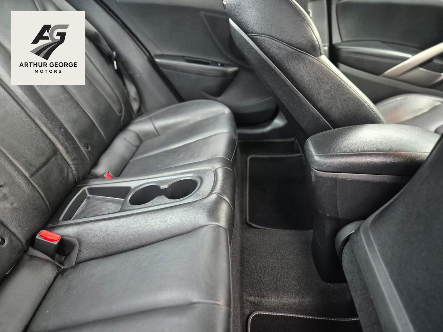 Used Hyundai Veloster 2013 for sale - 77718210: Photo 38