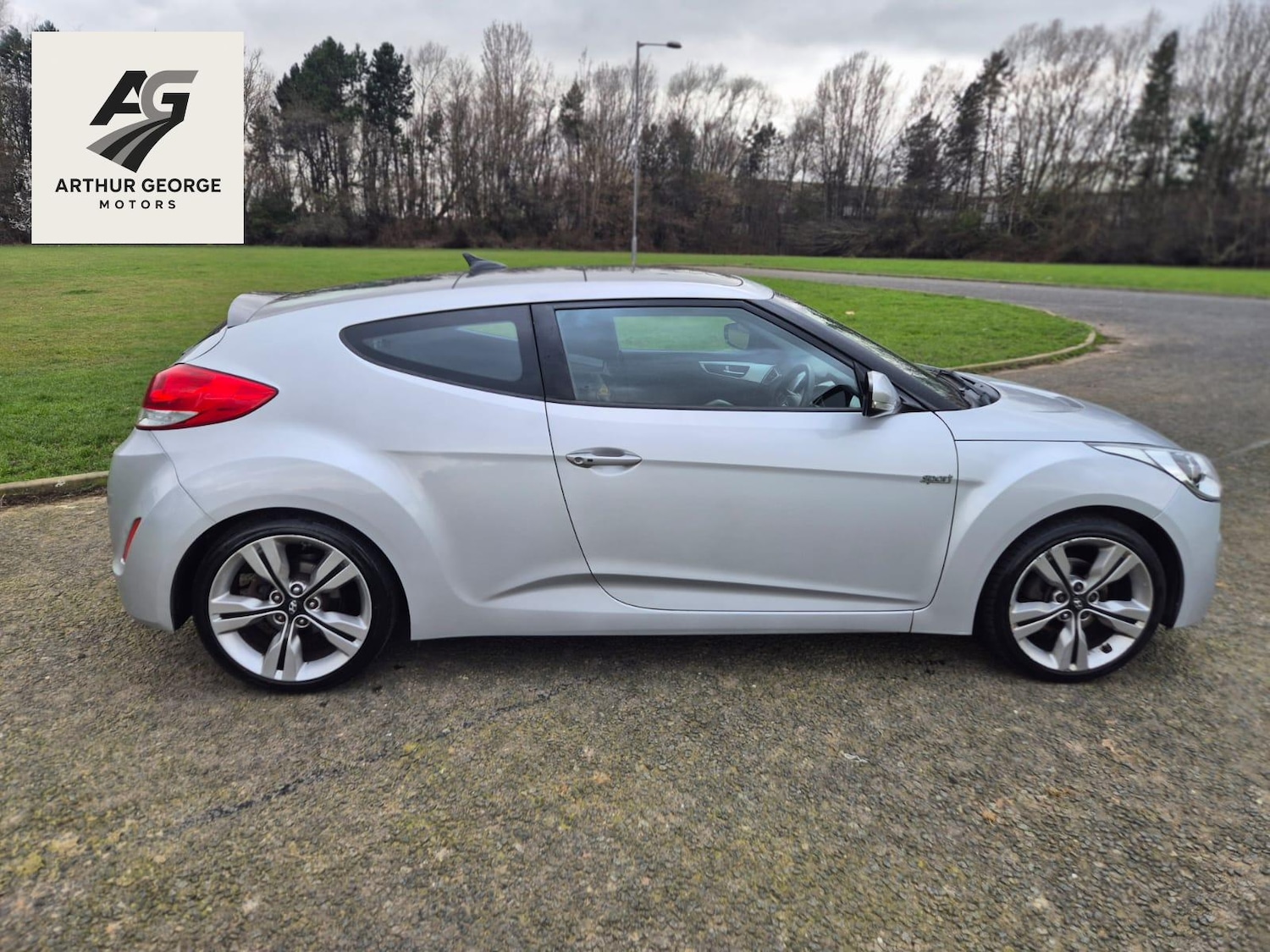 Used Hyundai Veloster 2013 for sale - 77718210: Photo 4