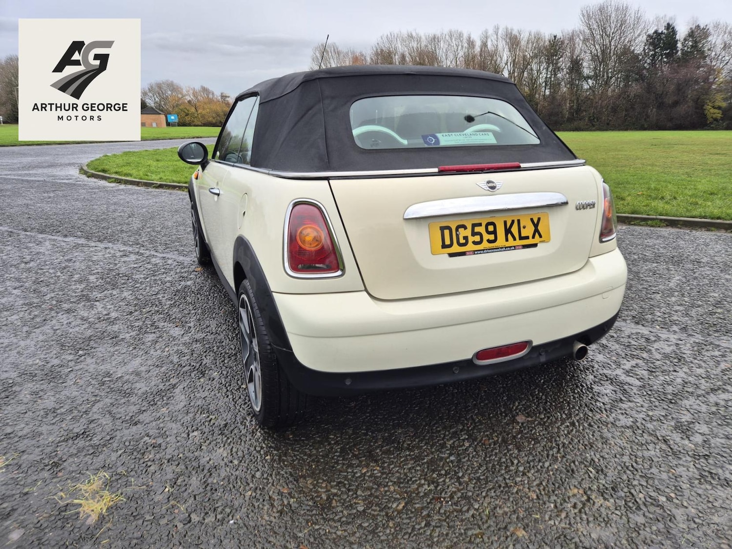 Used MINI Convertible 2009 for sale - 76922272: Photo 13
