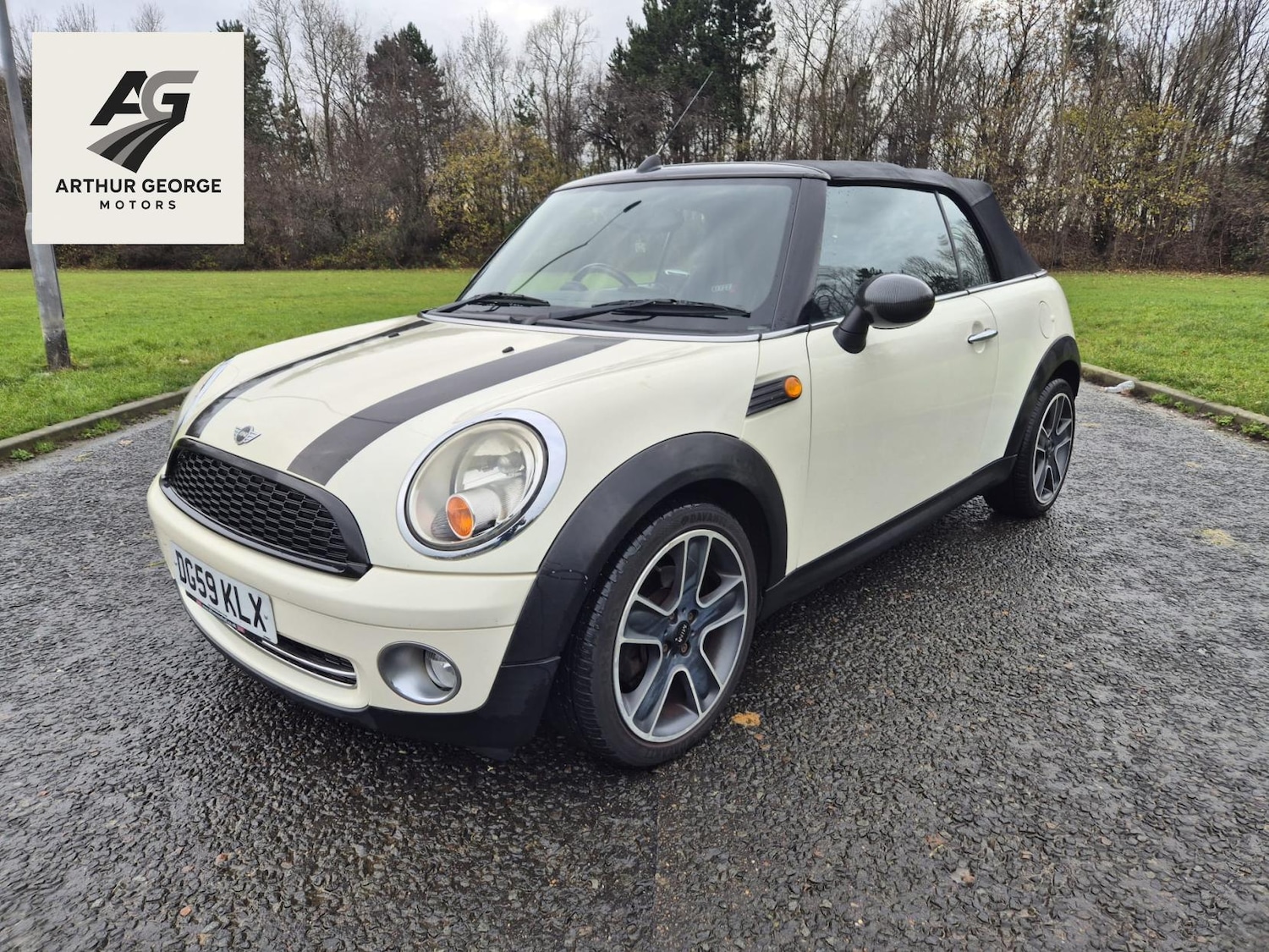 Used MINI Convertible 2009 for sale - 76922272: Photo 18