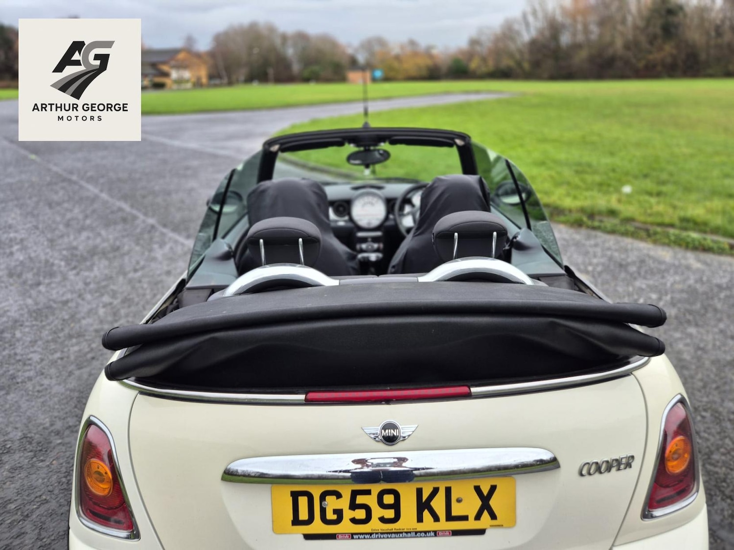 Used MINI Convertible 2009 for sale - 76922272: Photo 22