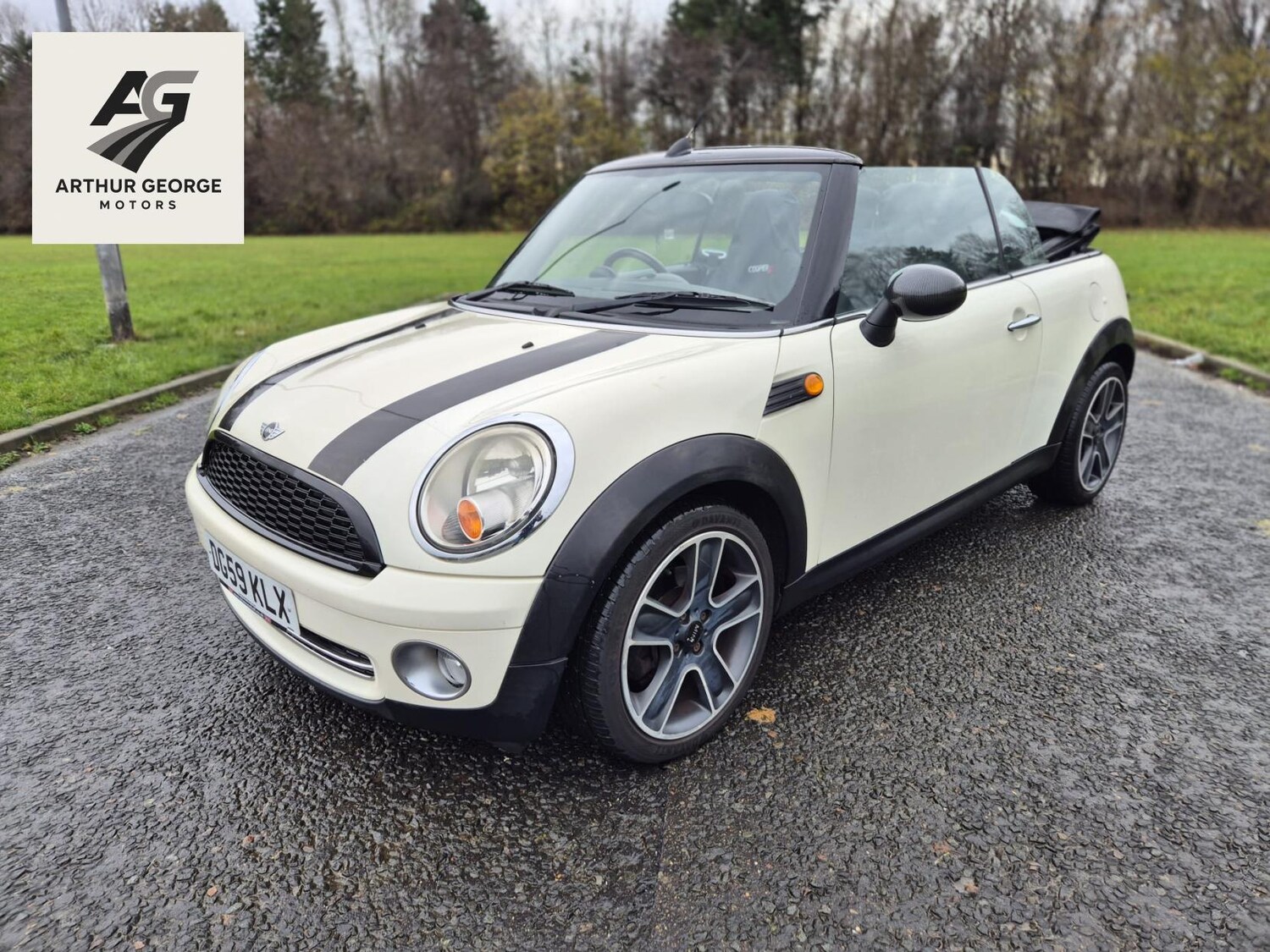 Used MINI Convertible 2009 for sale - 76922272: Photo 25