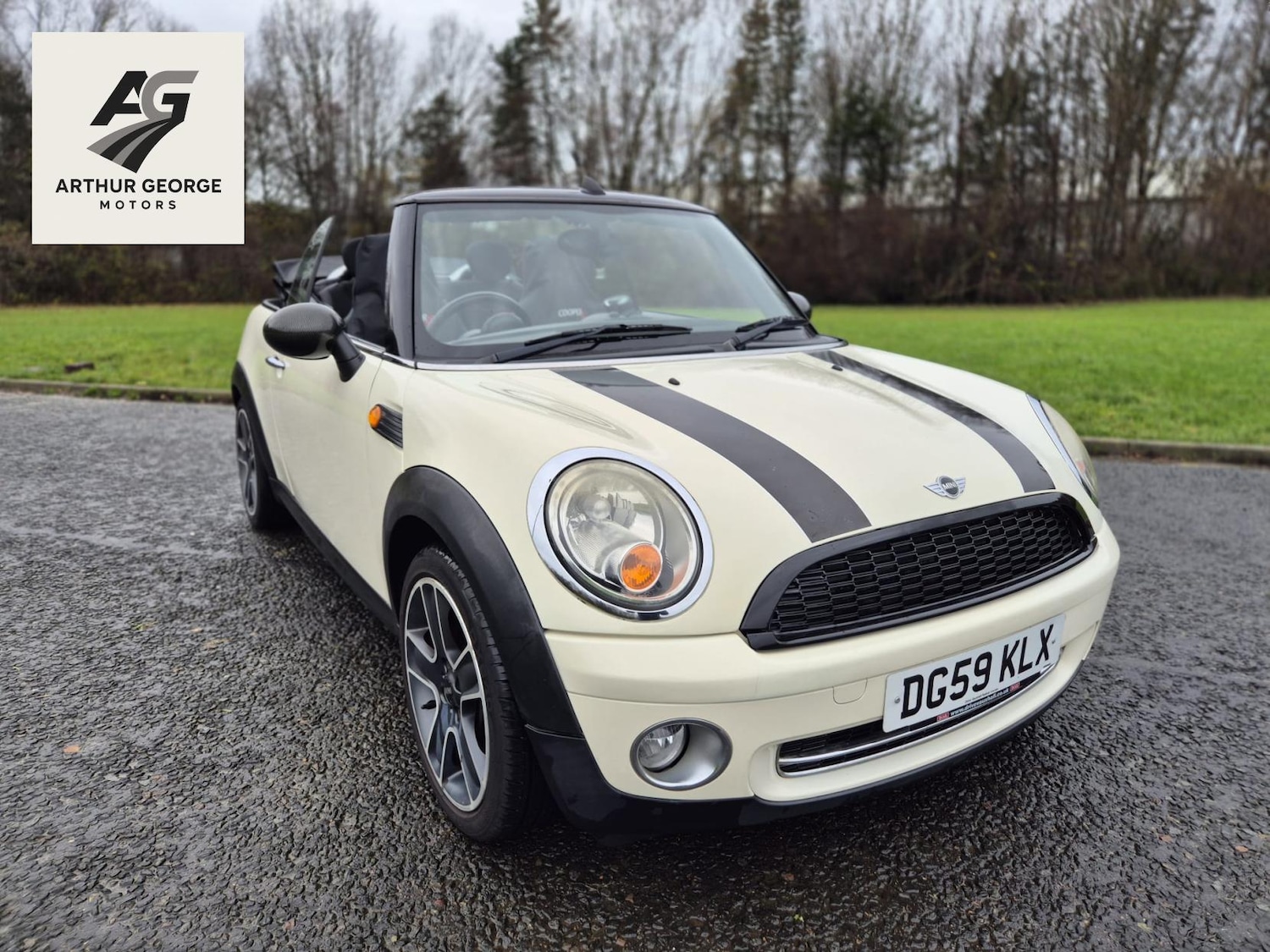 Used MINI Convertible 2009 for sale - 76922272: Photo 29