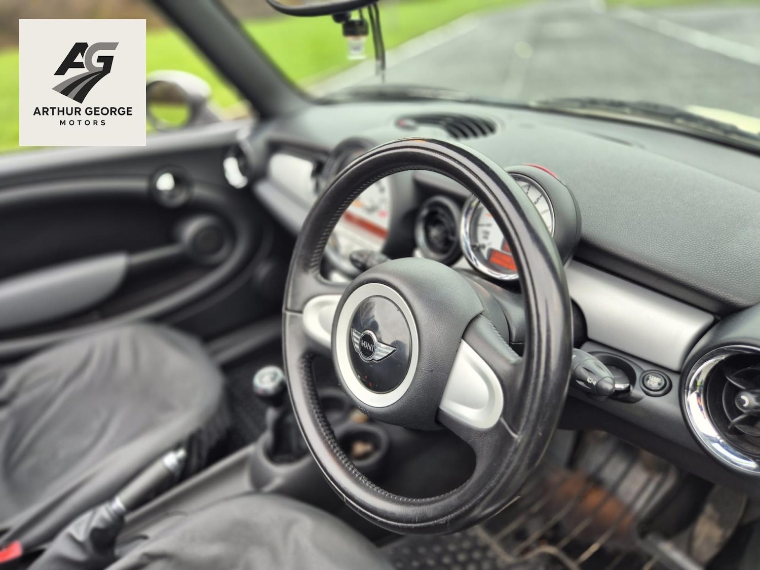 Used MINI Convertible 2009 for sale - 76922272: Photo 32