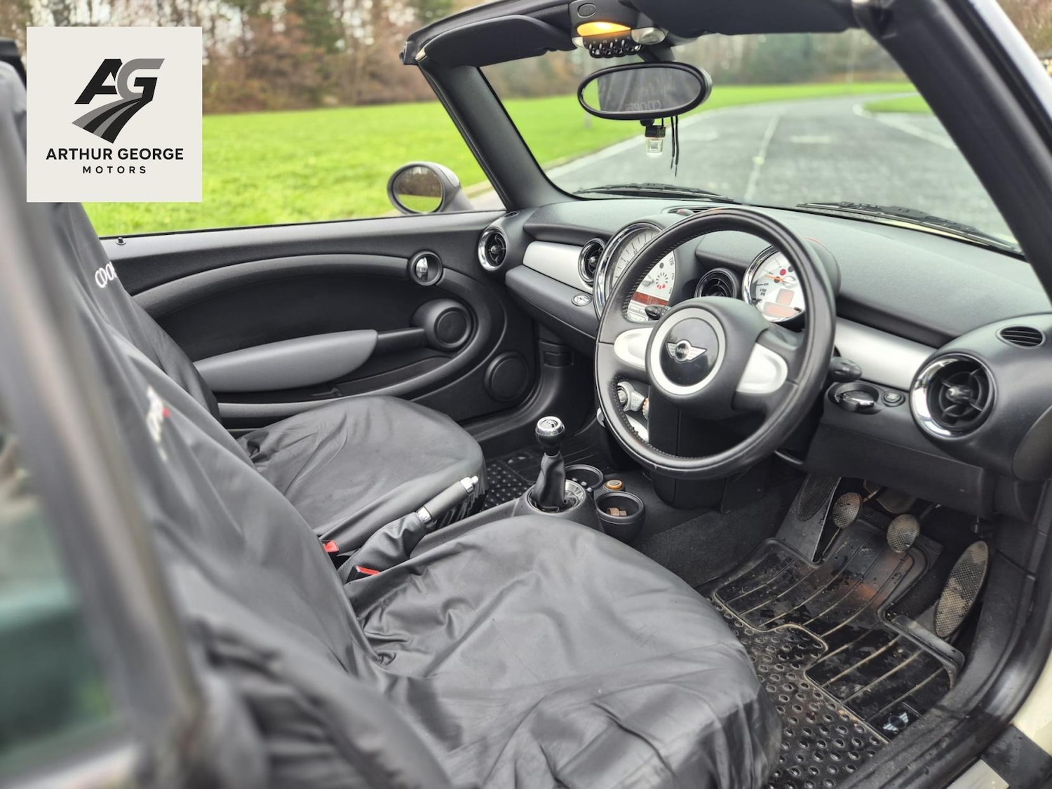 Used MINI Convertible 2009 for sale - 76922272: Photo 33