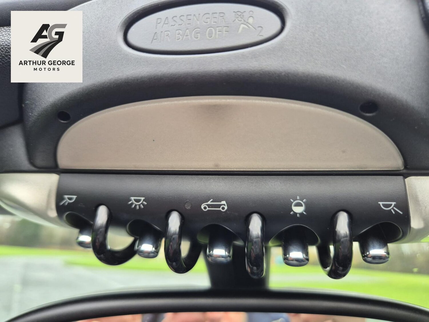 Used MINI Convertible 2009 for sale - 76922272: Photo 37