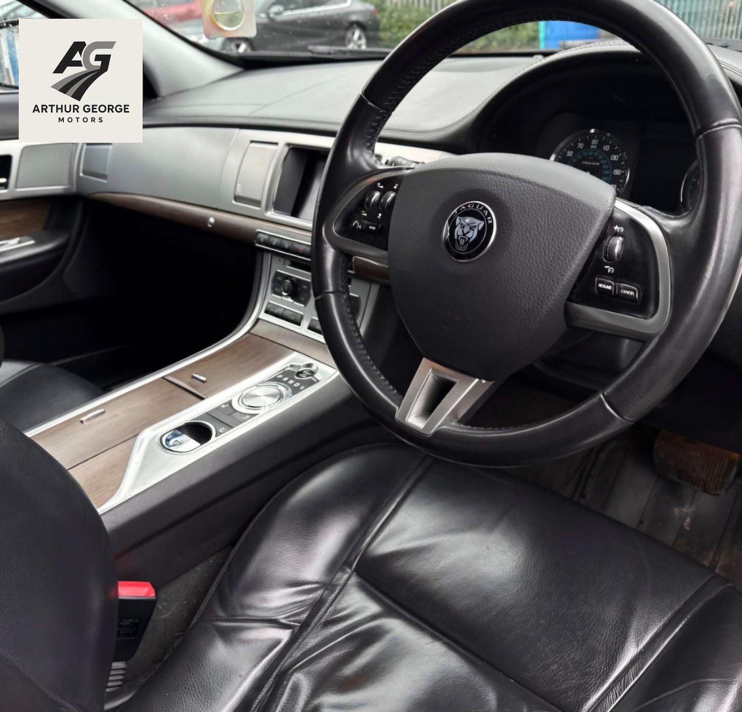 Used Jaguar XF 2013 for sale - 77584960: Photo 3