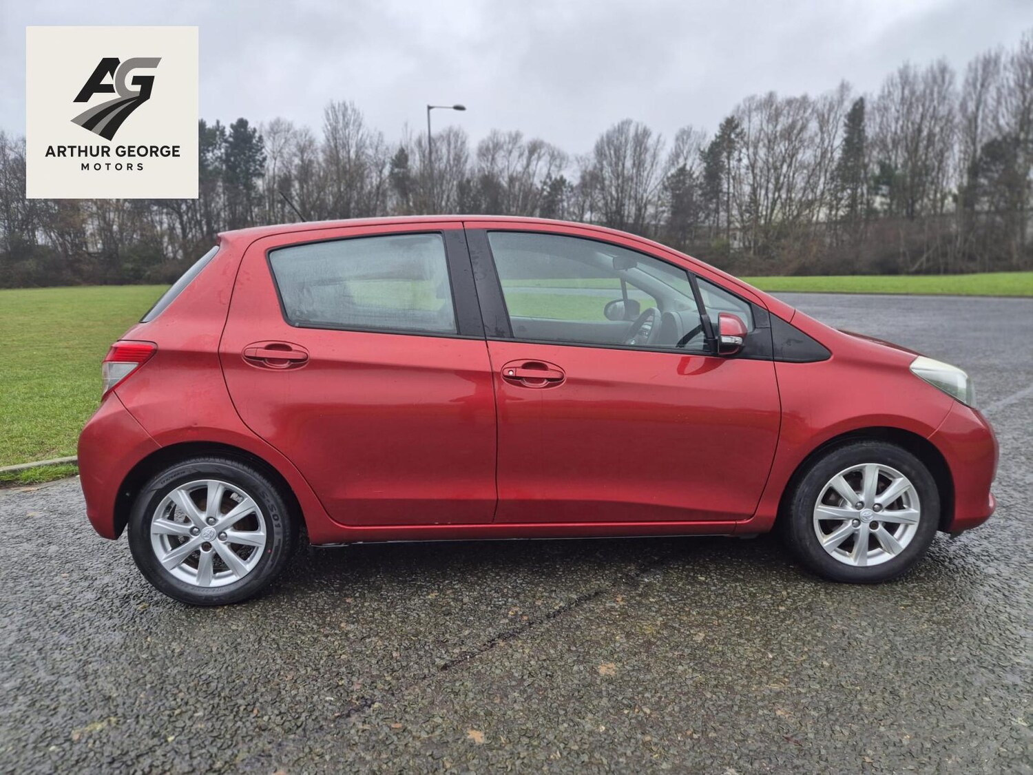 Used Toyota Yaris 2013 for sale - 77508937: Photo 10