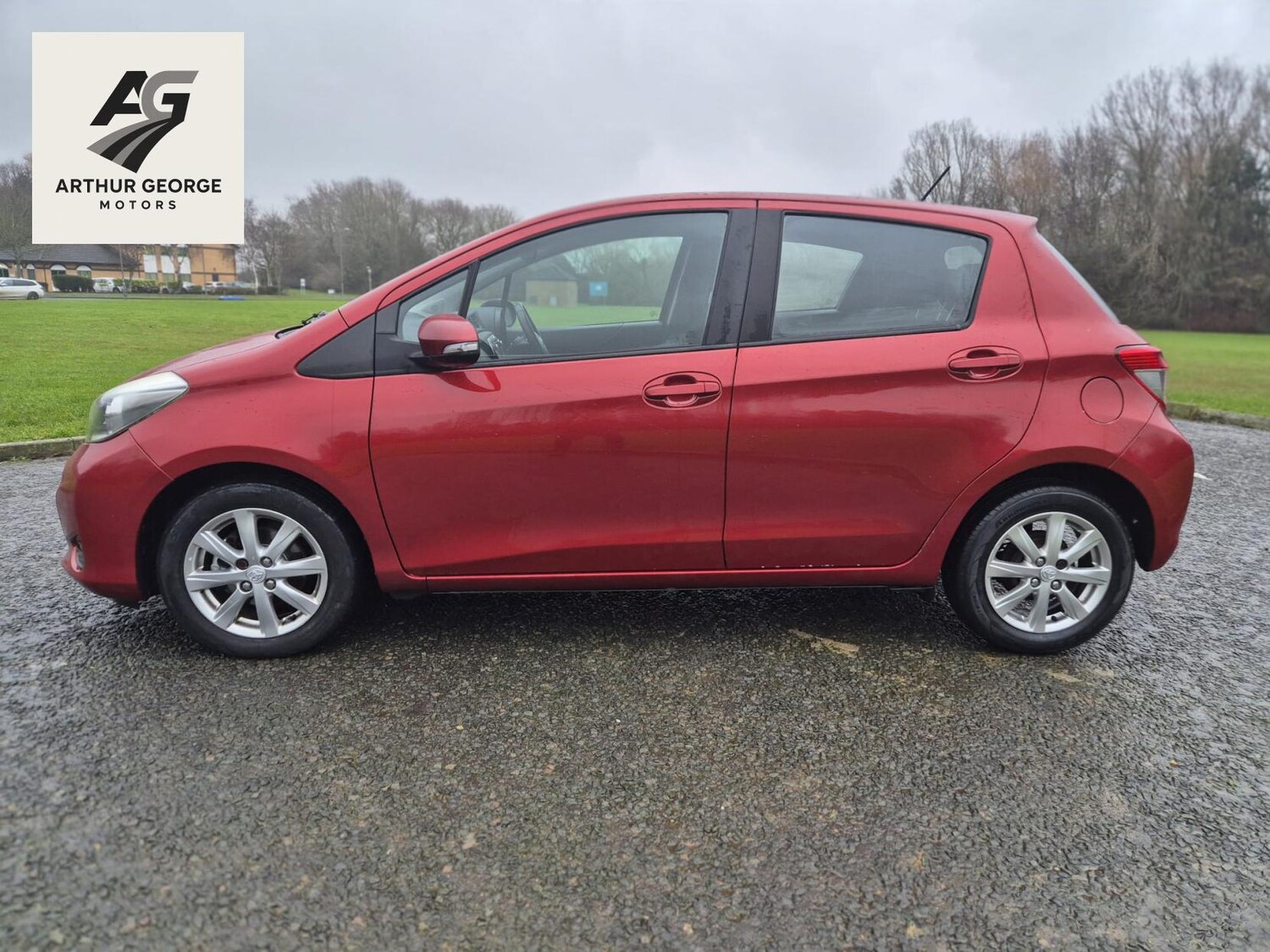 Used Toyota Yaris 2013 for sale - 77508937: Photo 24
