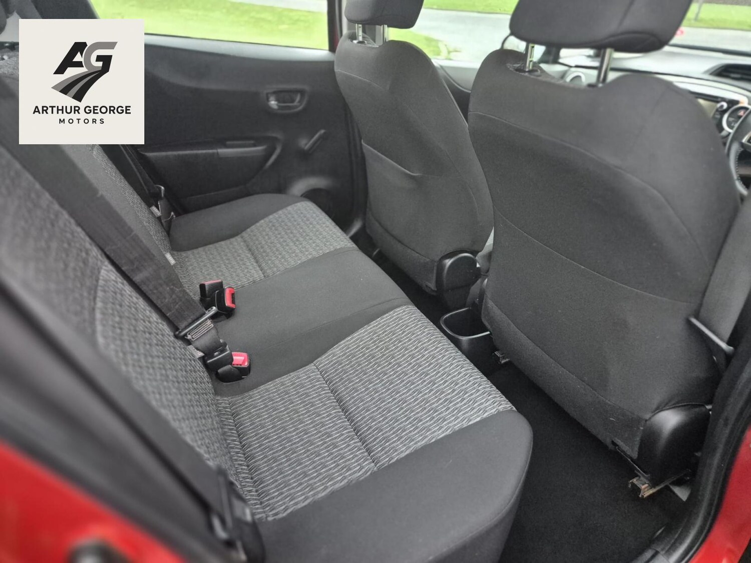 Used Toyota Yaris 2013 for sale - 77508937: Photo 27