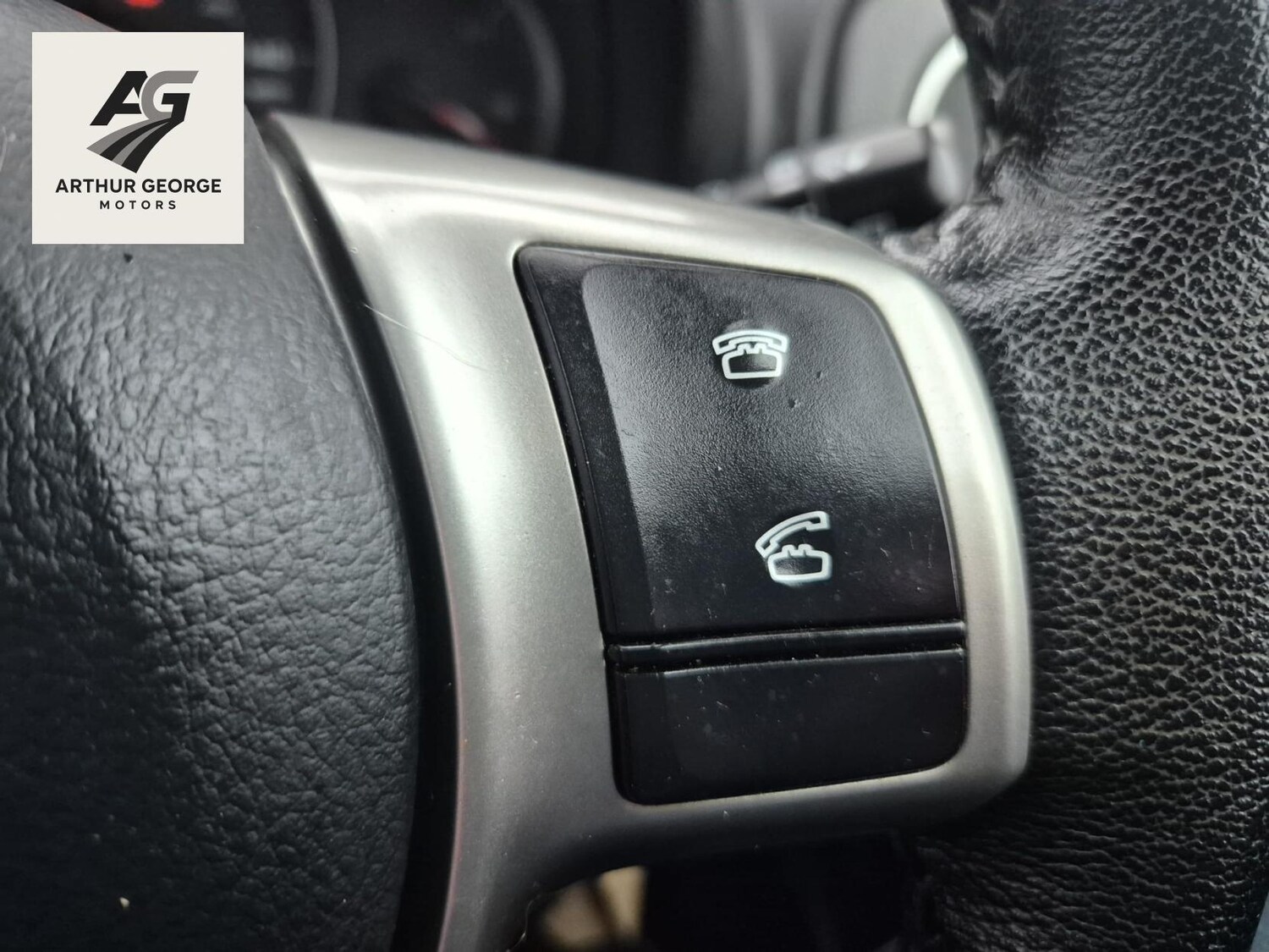 Used Toyota Yaris 2013 for sale - 77508937: Photo 30