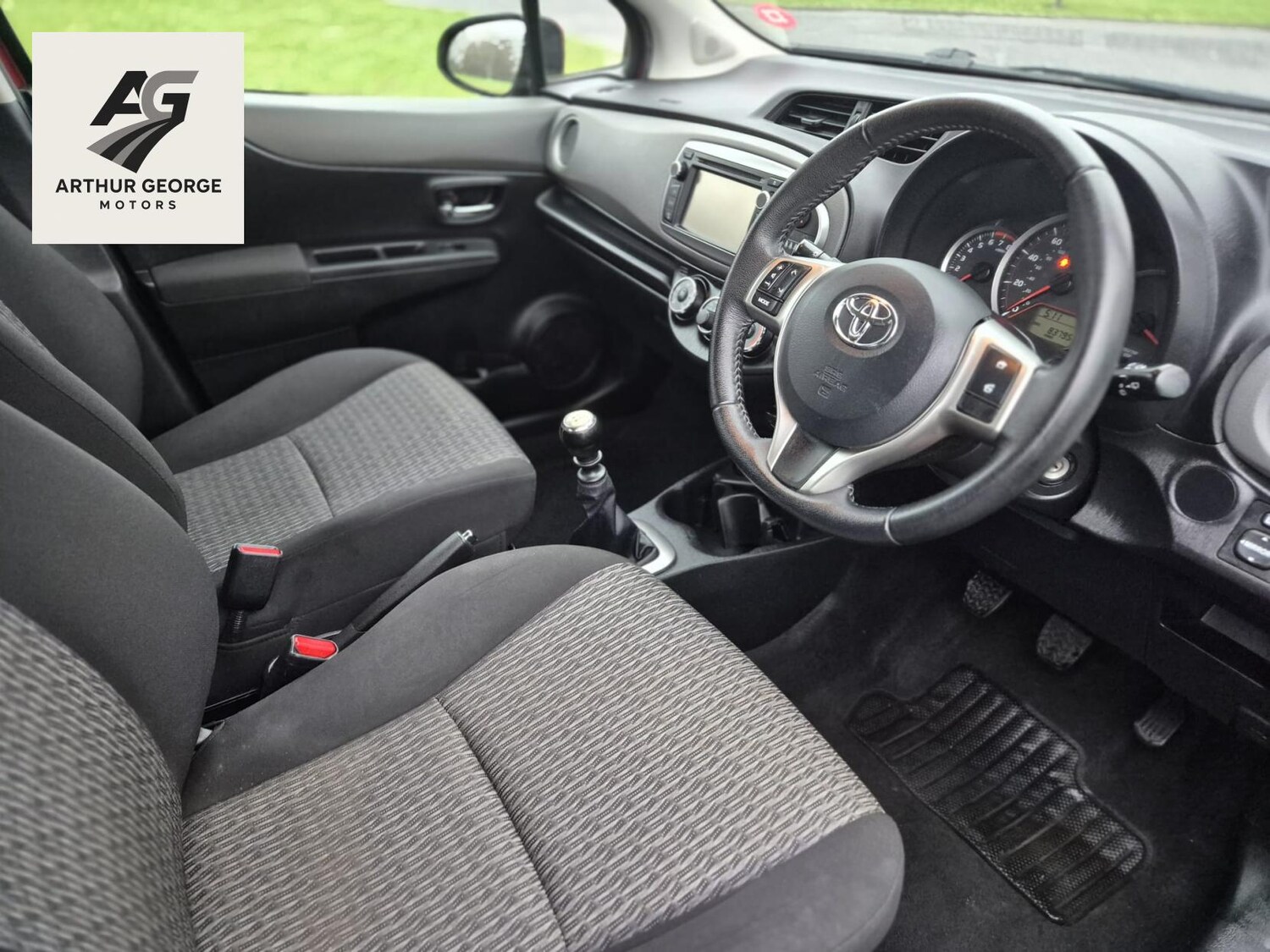 Used Toyota Yaris 2013 for sale - 77508937: Photo 6