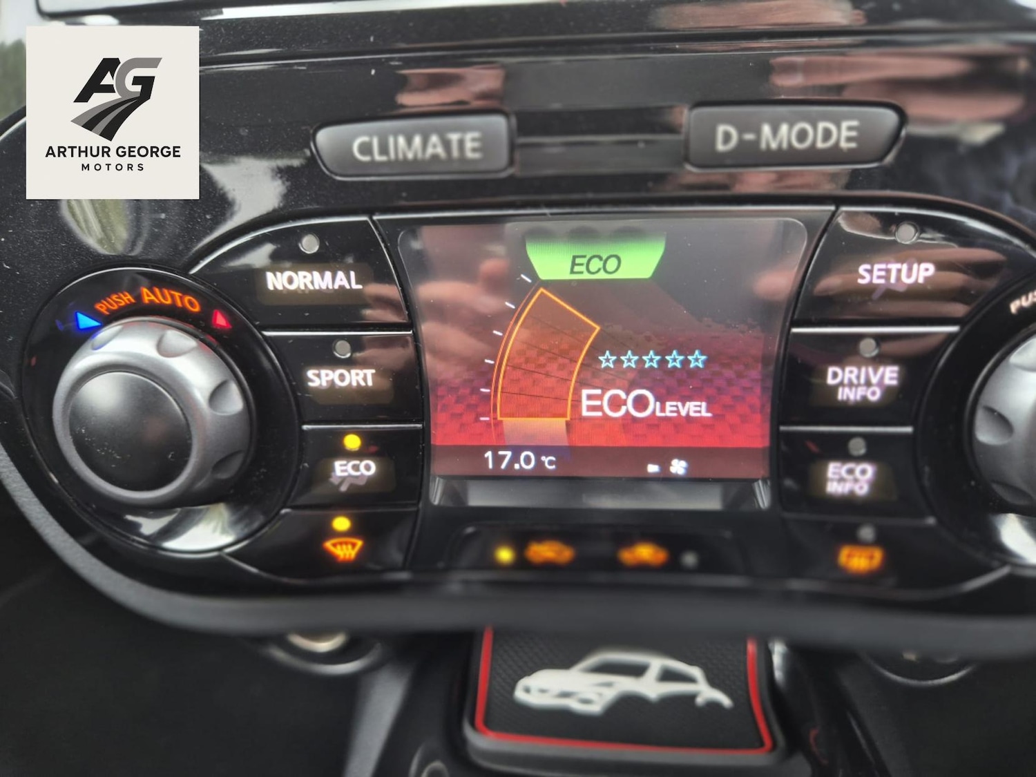 Used Nissan Juke 2014 for sale - 76157324: Photo 25