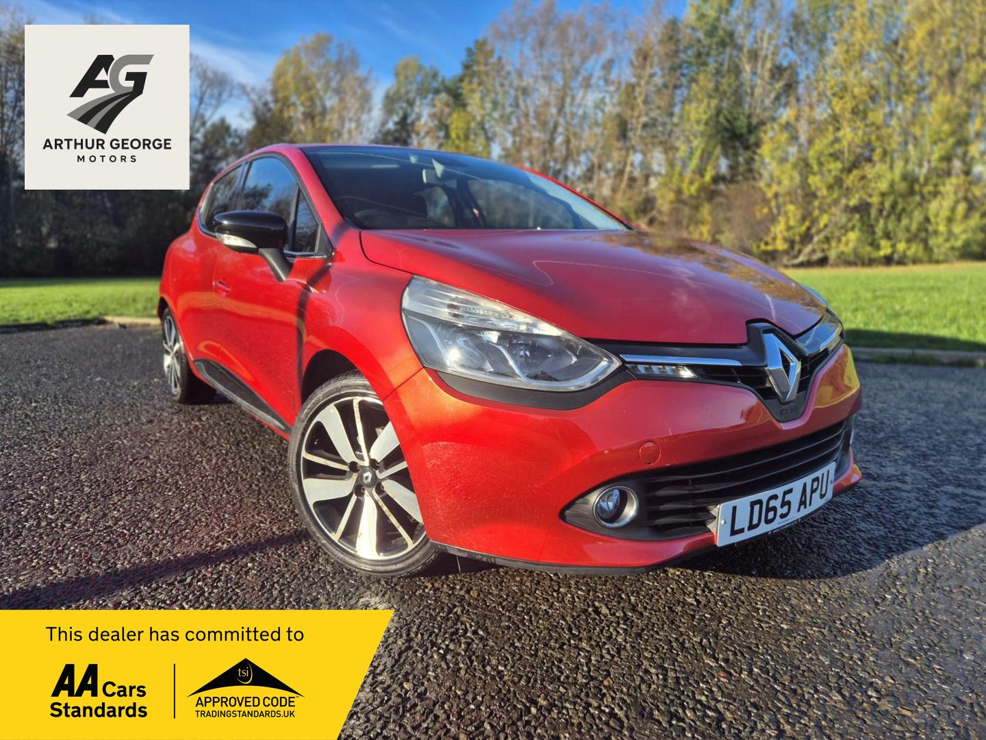 Used Renault Clio 2015 for sale - 76643868: Photo 1