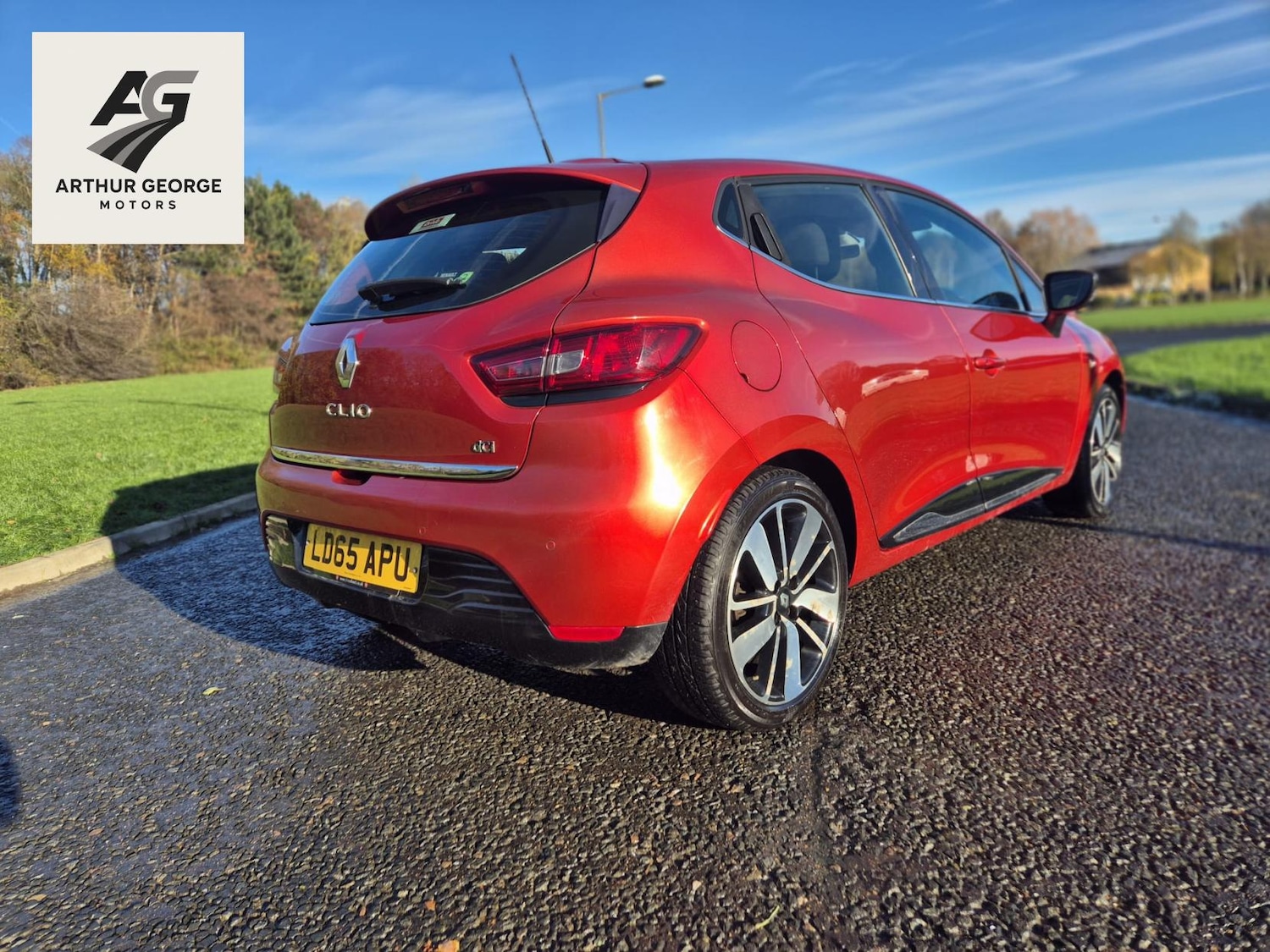 Used Renault Clio 2015 for sale - 76643868: Photo 10