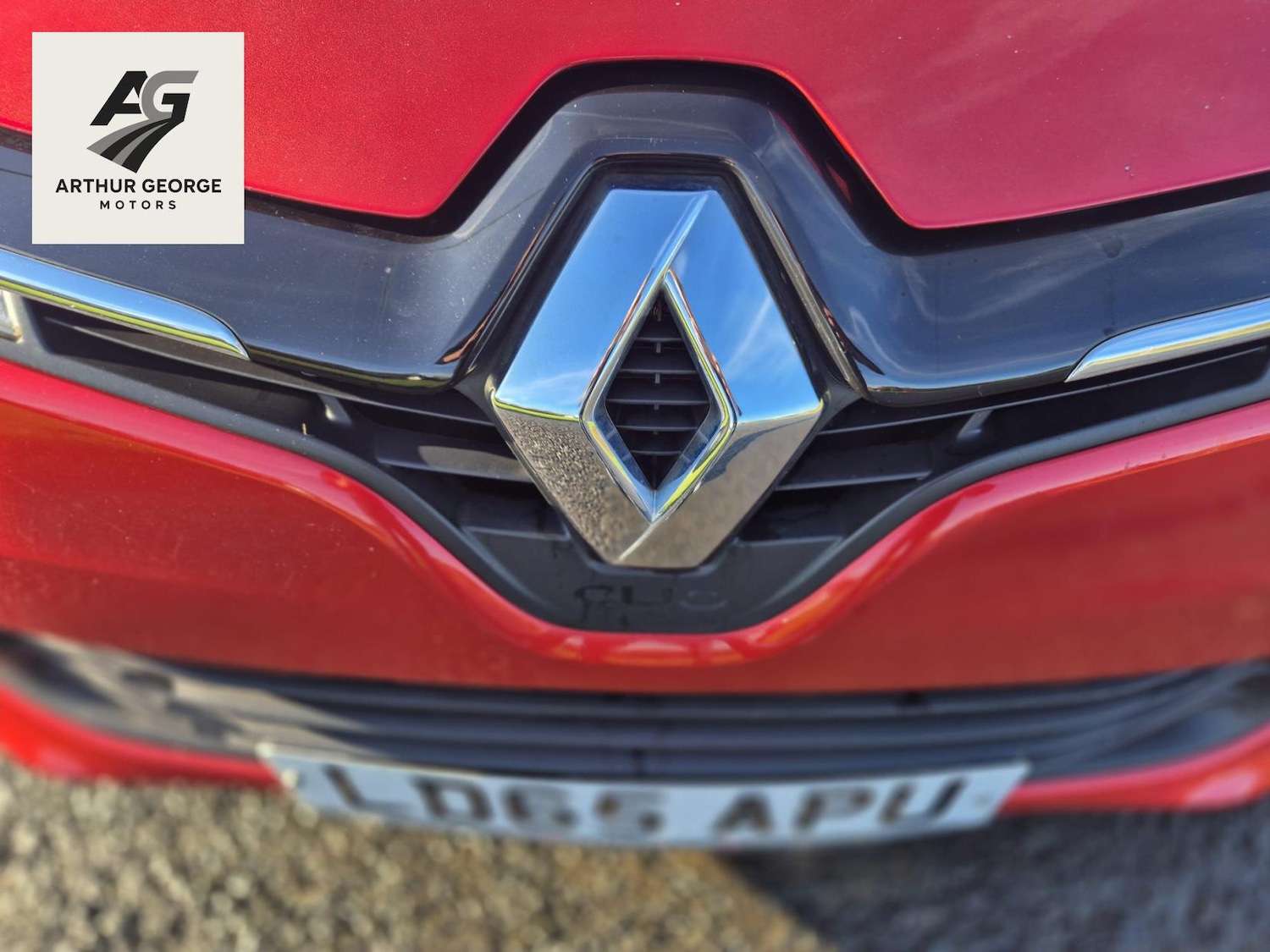 Used Renault Clio 2015 for sale - 76643868: Photo 19