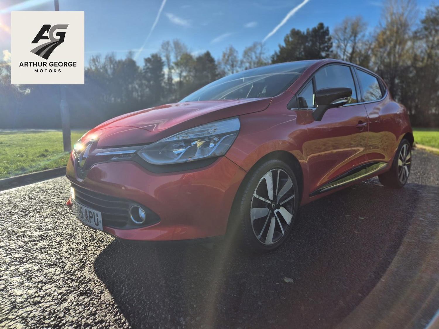Used Renault Clio 2015 for sale - 76643868: Photo 3