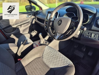 Used Renault Clio 2015 for sale - 76643868: Photo