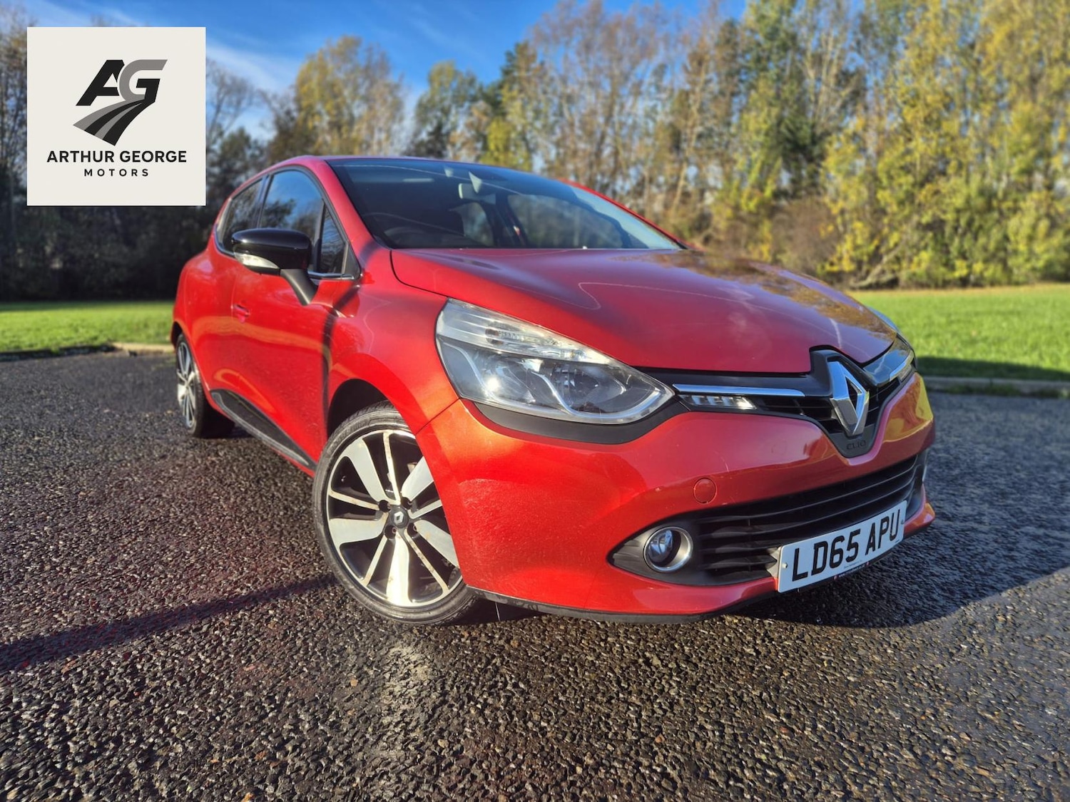 Used Renault Clio 2015 for sale - 76643868: Photo 5
