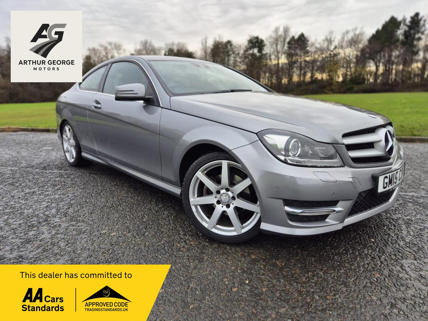 Used Mercedes-Benz C Class 2015 for sale - 76922280: Photo 1