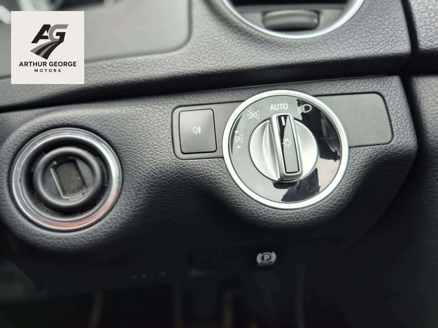 Used Mercedes-Benz C Class 2015 for sale - 76922280: Photo 28