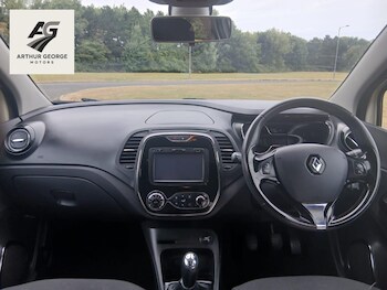 Used Renault Captur 2015 for sale - 79483658: Photo