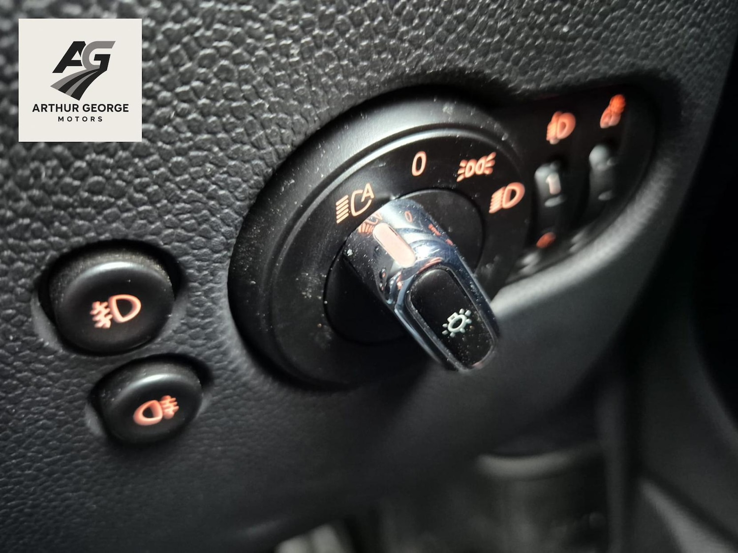 Used MINI Hatch 2015 for sale - 76415624: Photo 28