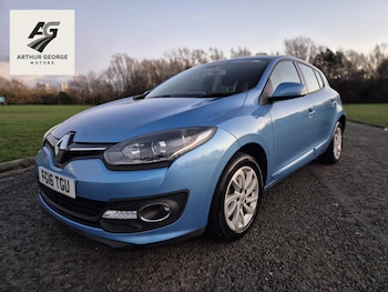 Used Renault Megane 2016 for sale - 78032130: Photo