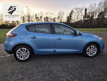 Used Renault Megane 2016 for sale - 78032130: Photo