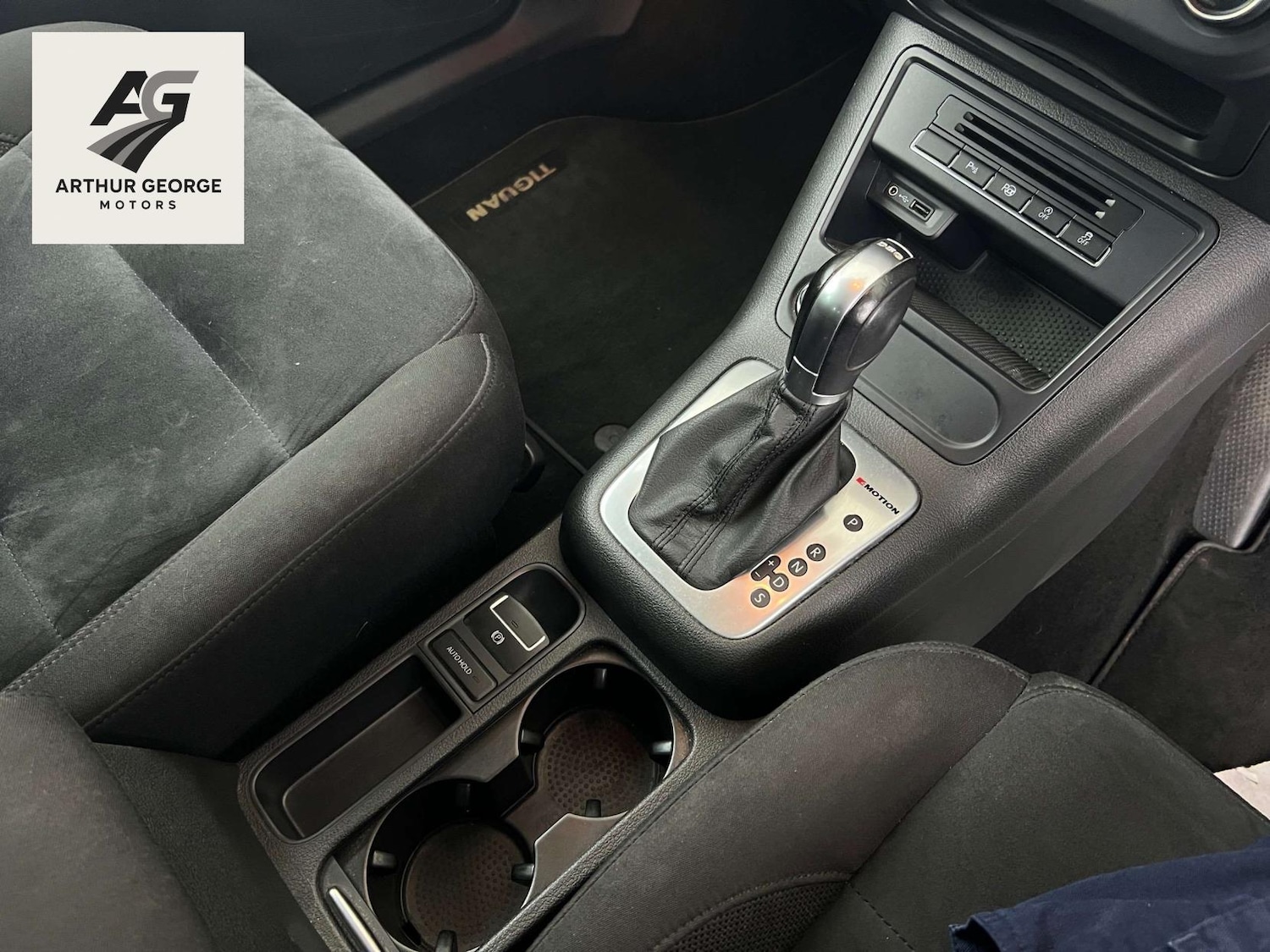 Used Volkswagen Tiguan 2015 for sale - 77918182: Photo 5