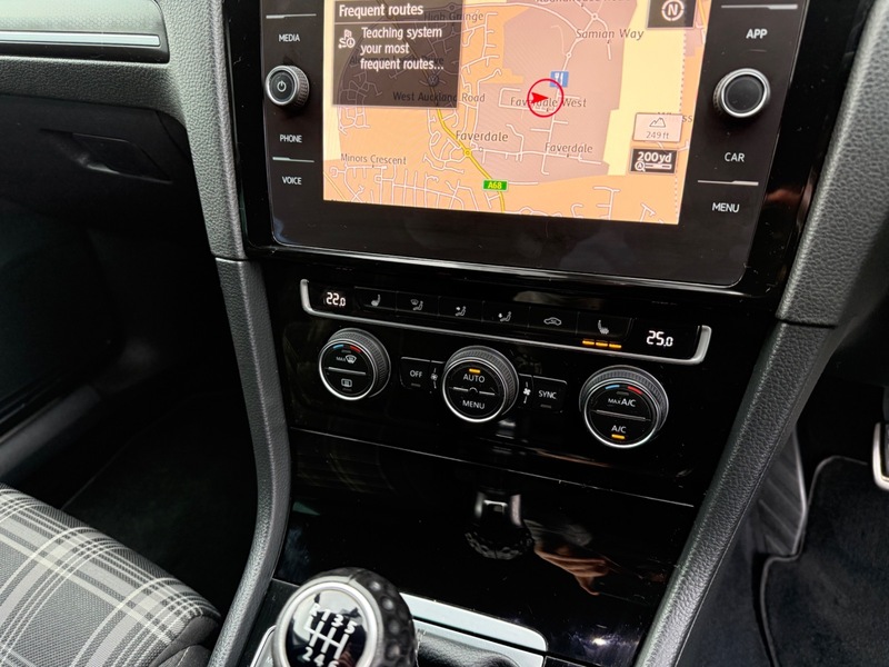 Used Volkswagen Golf 2017 for sale - 77452689: Photo 16