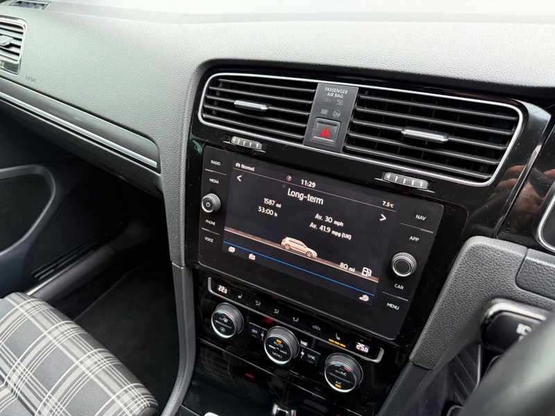 Used Volkswagen Golf 2017 for sale - 77452689: Photo 18