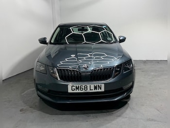 Used Skoda Octavia 2019 for sale - 78646120: Photo