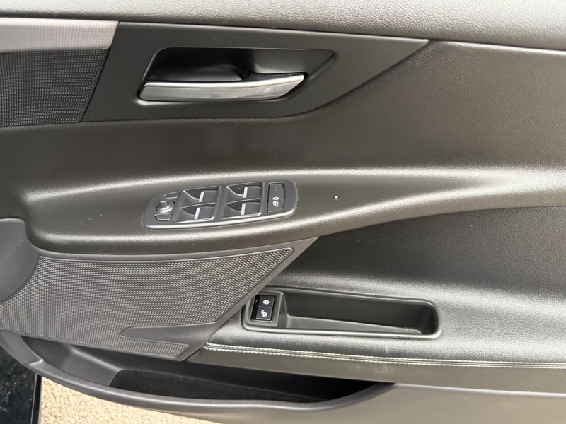 Used Jaguar XE 2019 for sale - 77452705: Photo 11