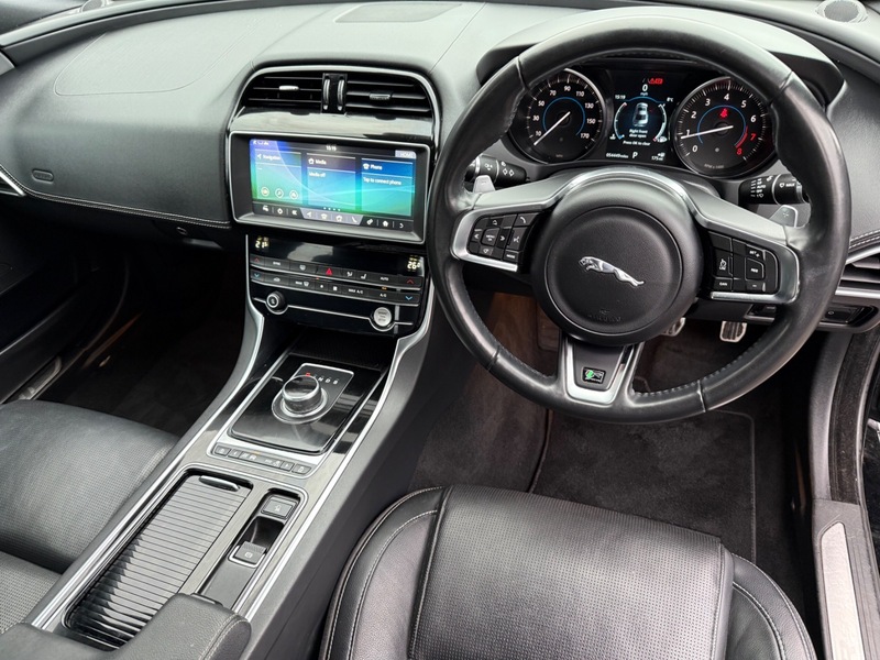 Used Jaguar XE 2019 for sale - 77452705: Photo 12