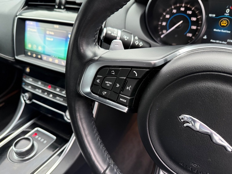 Used Jaguar XE 2019 for sale - 77452705: Photo 13