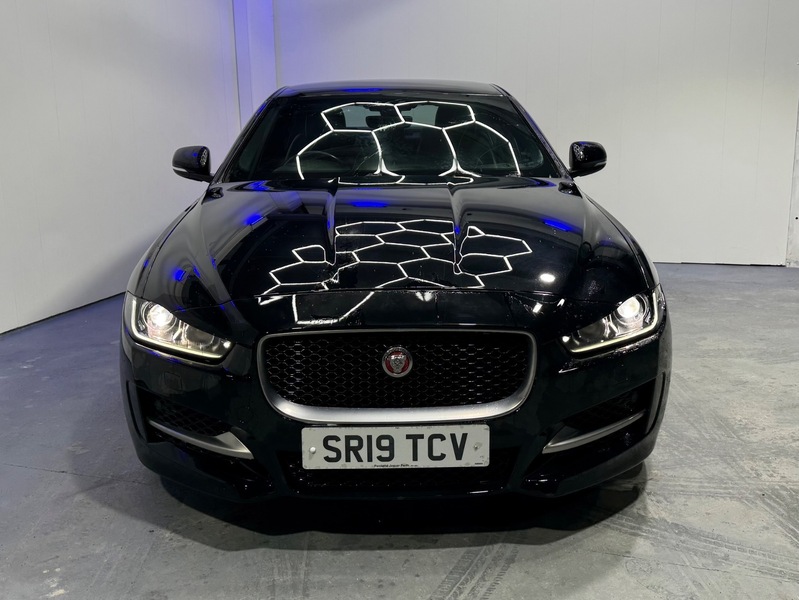 Used Jaguar XE 2019 for sale - 77452705: Photo 2