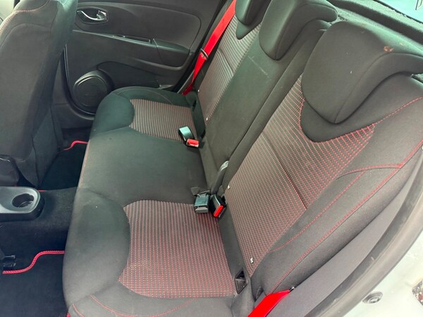 Used Renault Clio 2013 for sale - 76236335: Photo 21
