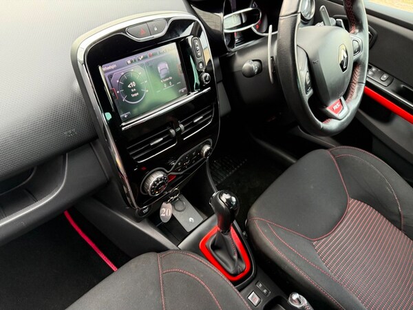 Used Renault Clio 2013 for sale - 76236335: Photo 24