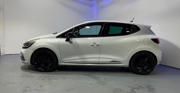 Used Renault Clio 2013 for sale - 76236335: Photo 4