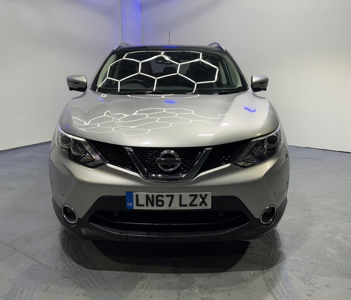 Used Nissan Qashqai 2017 for sale - 76934978: Photo 2