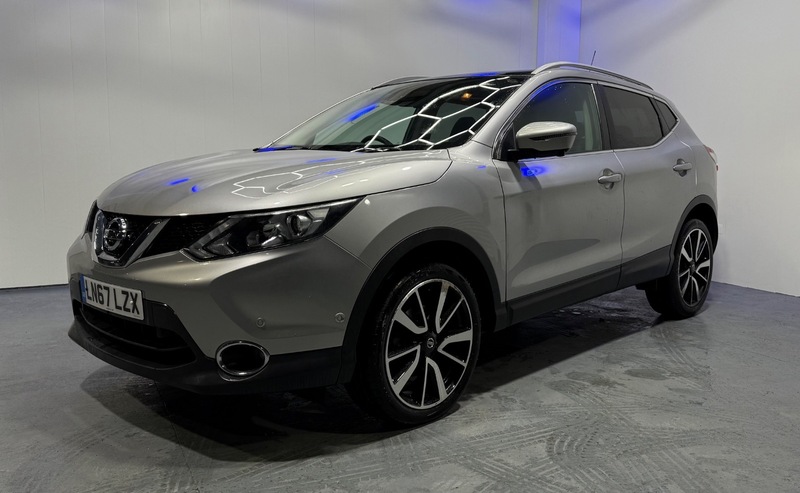 Used Nissan Qashqai 2017 for sale - 76934978: Photo 3
