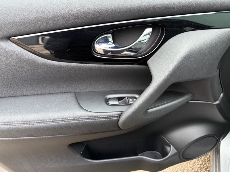 Used Nissan Qashqai 2017 for sale - 76934978: Photo 32