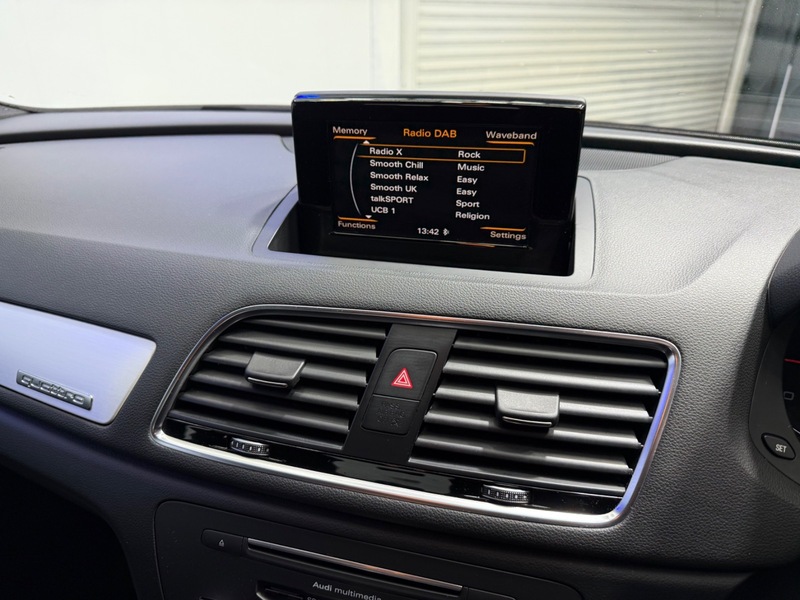 Used Audi Q3 2015 for sale - 76836730: Photo 17