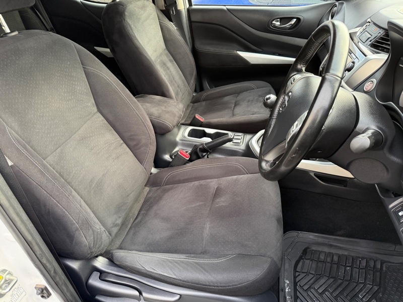Used Nissan Navara 2018 for sale - 77162072: Photo 10