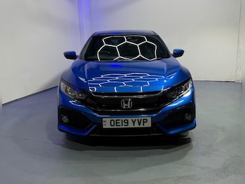 Used Honda Civic 2019 for sale - 75802738: Photo