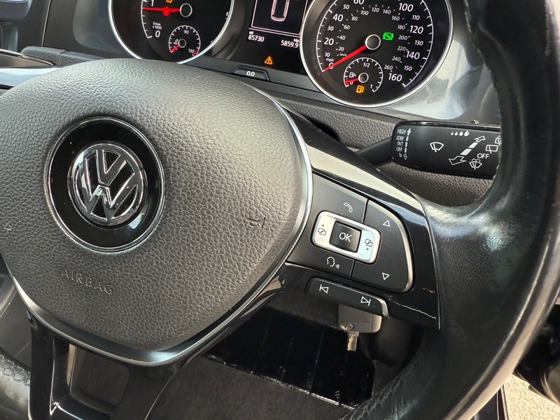 Used Volkswagen Golf 2017 for sale - 77535609: Photo 17