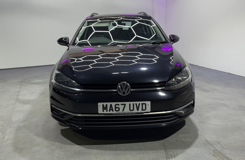 Used Volkswagen Golf 2017 for sale - 77535609: Photo 2