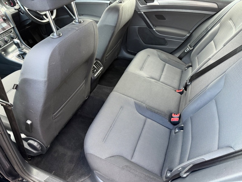 Used Volkswagen Golf 2017 for sale - 77535609: Photo 24